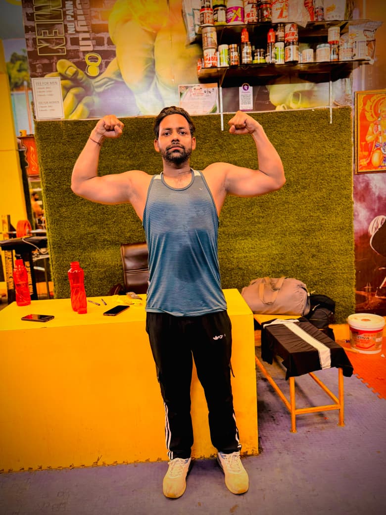 Prashant Tyagi (Leelu) - Gym Pose
